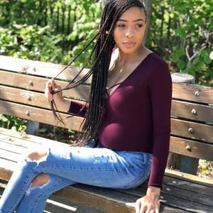 Meet your Posher, Izziee